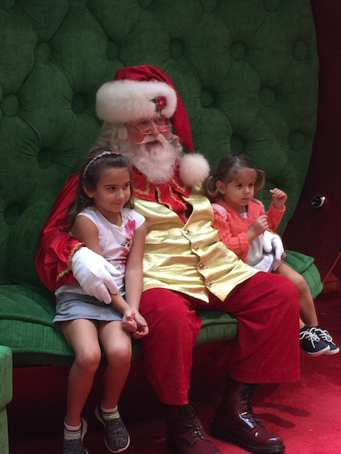 The perfect Santa Claus in Aventura Mall