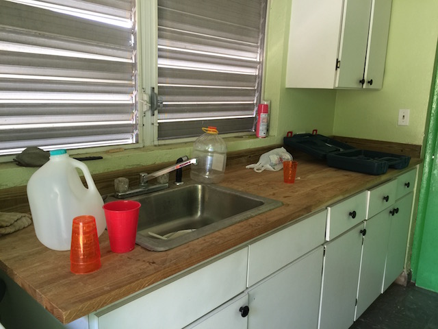 The new kitchen countertop - doesn't look like one of my normal kitchens - right ????