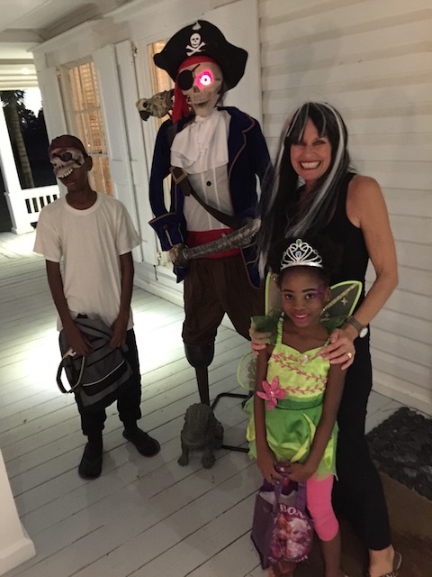 Early visitors got plenty of candy !