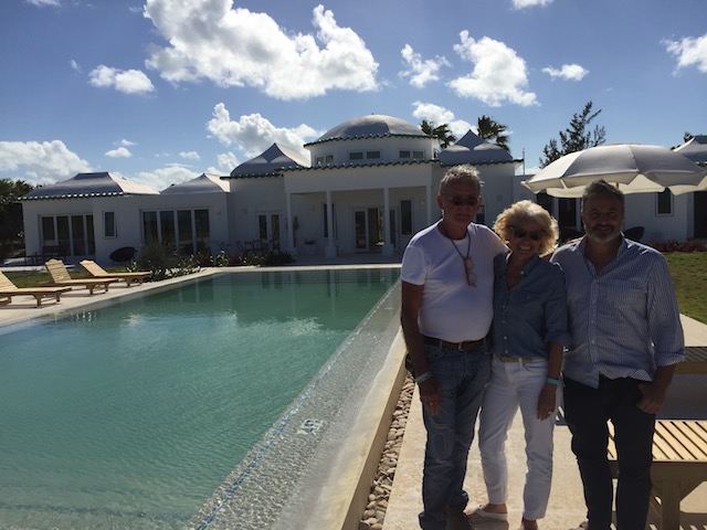 Bob, me and Tom with the pool and the backdrop of La Bougainvillea